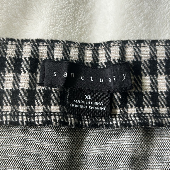 LEAVES TODAY-MAKE OFFER: Sanctuary Mini Skirt - Picture 3 of 3